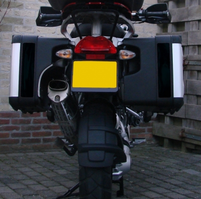 Overdag nauwelijks zichtbaar.....