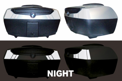 Kleur overdag: wit/zilver, Reflectiekleur in donker: wit