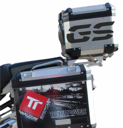 logo zwart op aluminium koffer