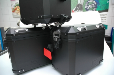 Let op klinknagels worden uitgespaard