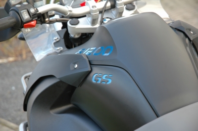 foto voorbeeld is blauw metallic